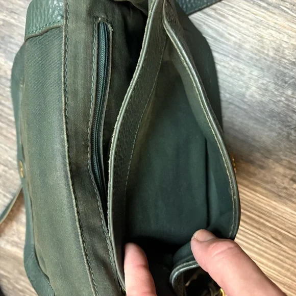 Fossil Leather Crossbody Purse - forest green leather, gold hardware. - Picture 6 of 14